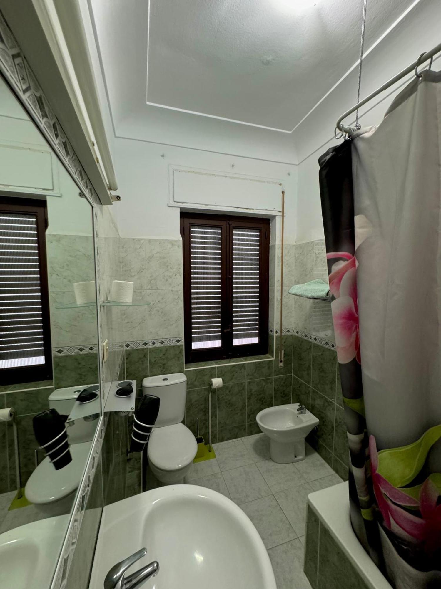 Apartamento Centrico Puente Romano コルドバ エクステリア 写真